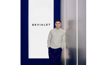 Devialet × Isack Hadjar : quand la Formule 1 rencontre le son d'exception chez SmartOne Fontainebleau